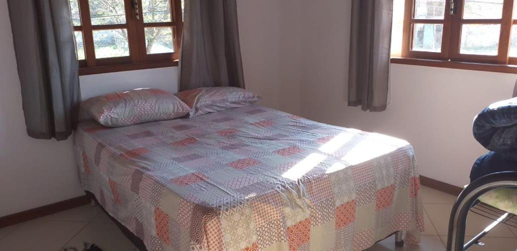 Homestay Centro Com Wi-fi Aconchegante Com 2 Quartos Mobiliado Com Ventiladores *